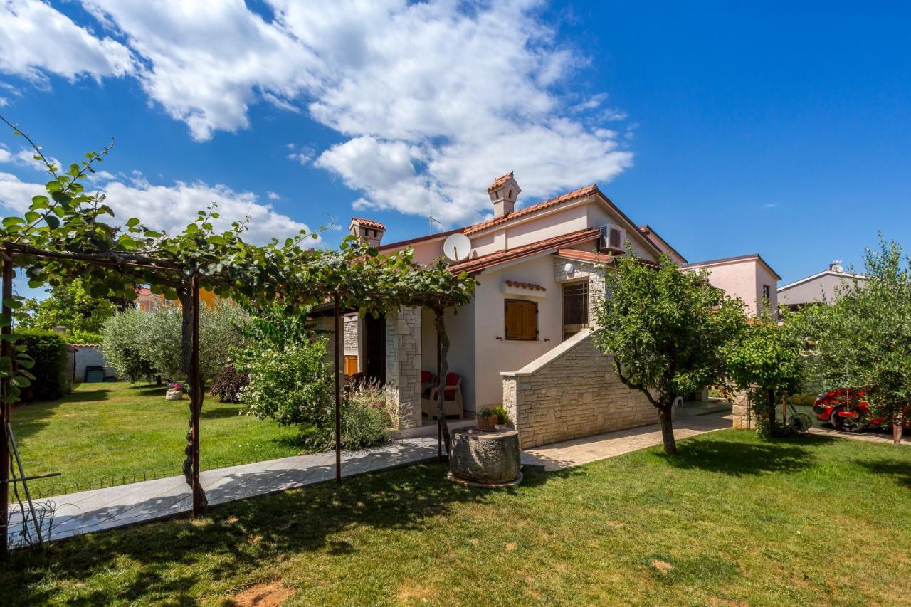 Apartamento Lily Medulin Exterior foto
